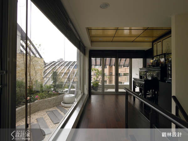 大自然有助人沉澱、安靜，而尊重自然，與自然融合也是